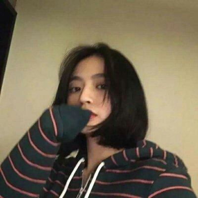 蕾哈娜在上海摊煎饼